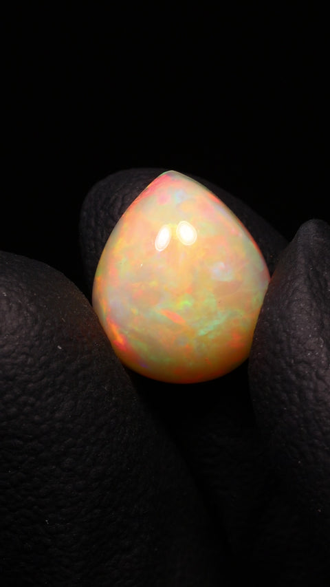 4.50ct Teardrop Cabochon