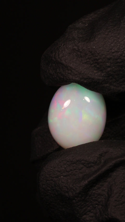 4.69ct Round Cabochon