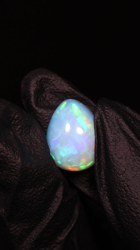 4.28ct Teardrop Cabochon